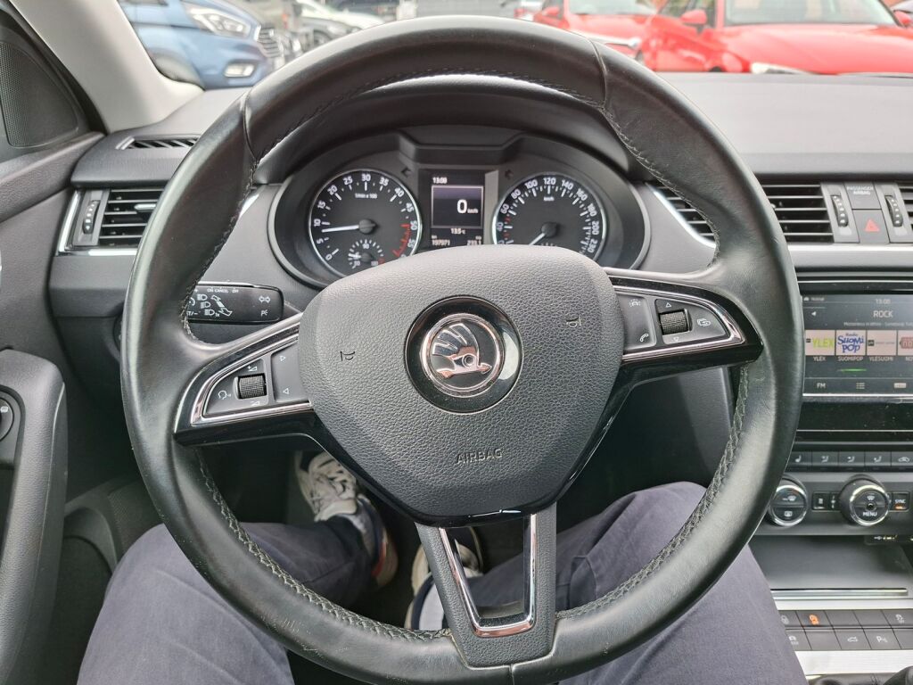Skoda Octavia 2016 Valkoinen