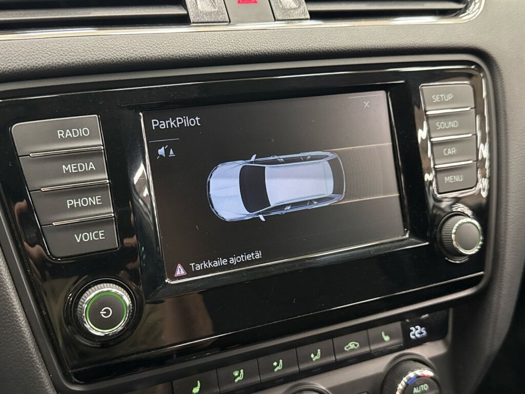 Skoda Octavia 2016 Valkoinen