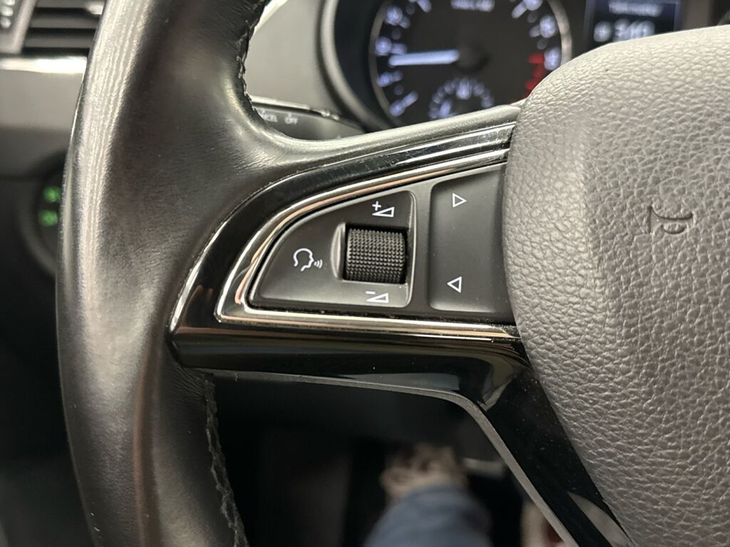 Skoda Octavia 2016 Valkoinen