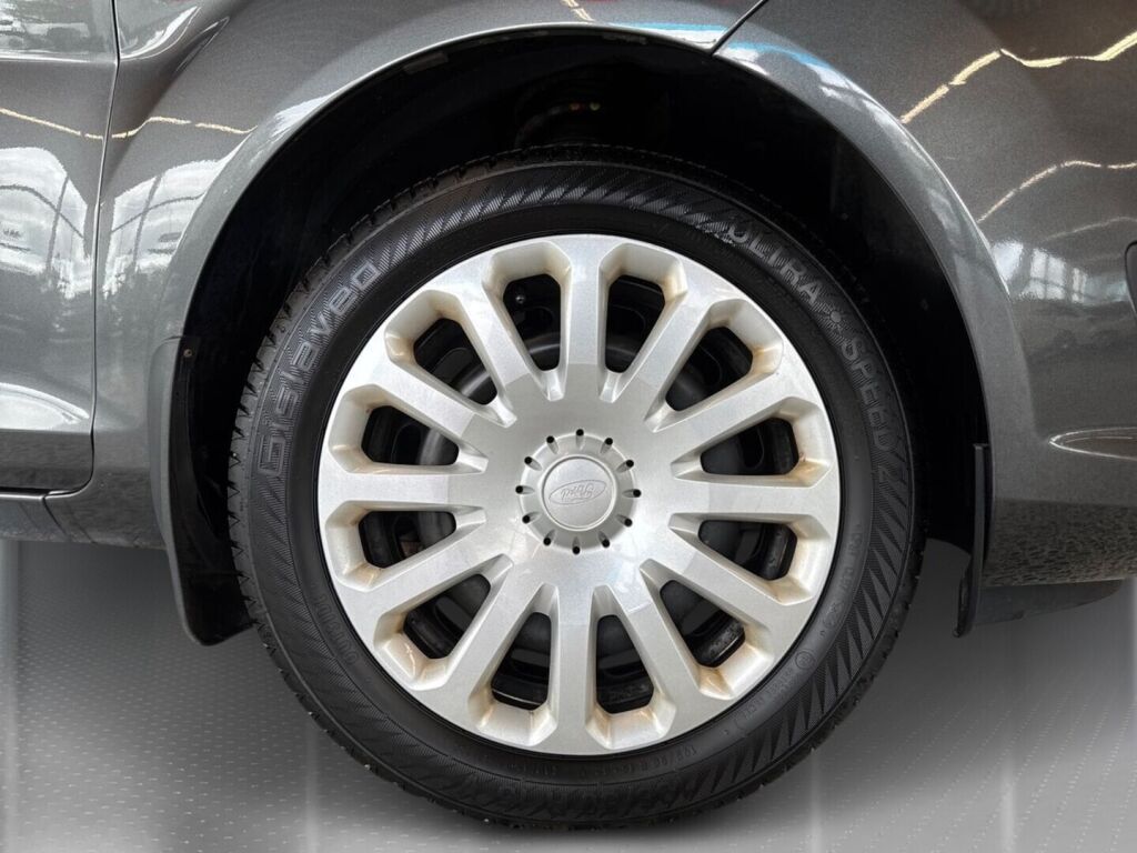 Ford Fiesta 2016 Metallinhohto Harmaa (Magnetic)