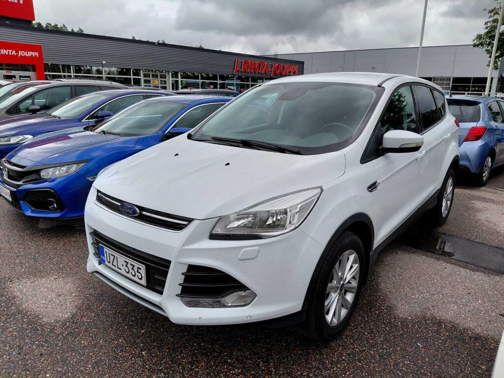 Ford Kuga 2016 Valkoinen