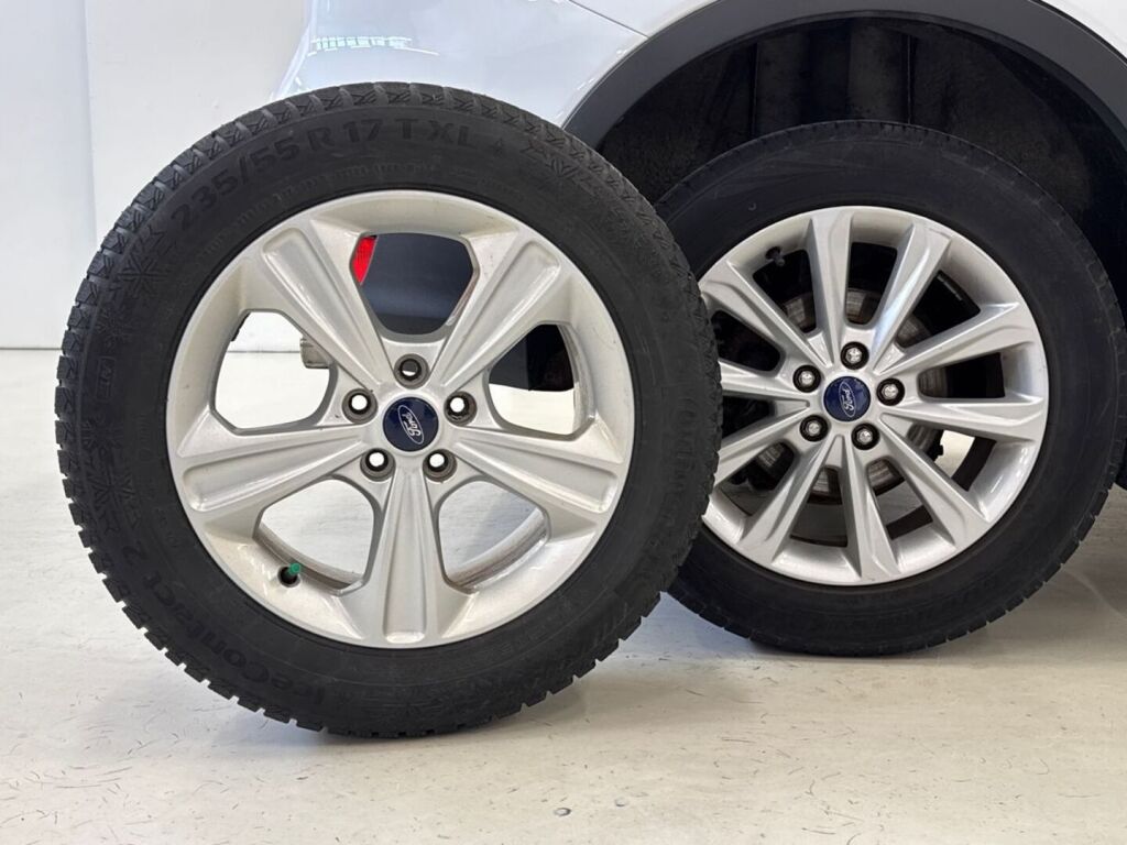 Ford Kuga 2016 Valkoinen