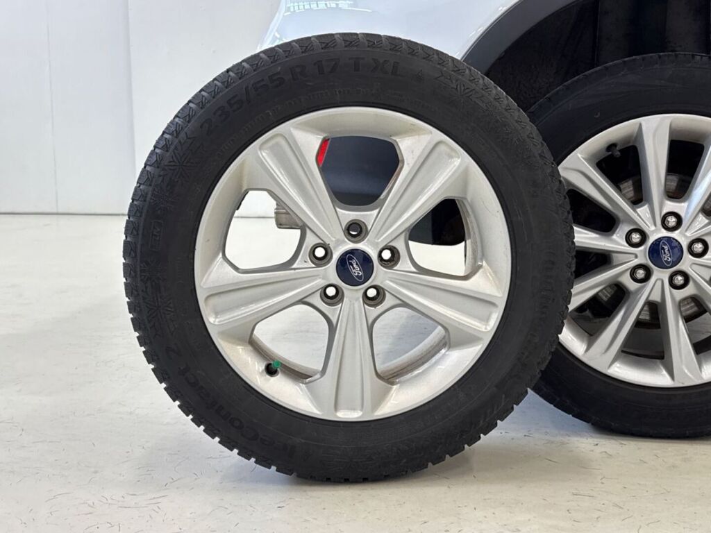Ford Kuga 2016 Valkoinen