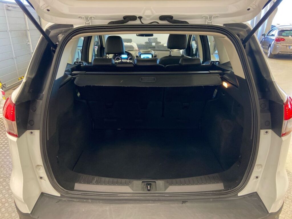 Ford Kuga 2016 Valkoinen