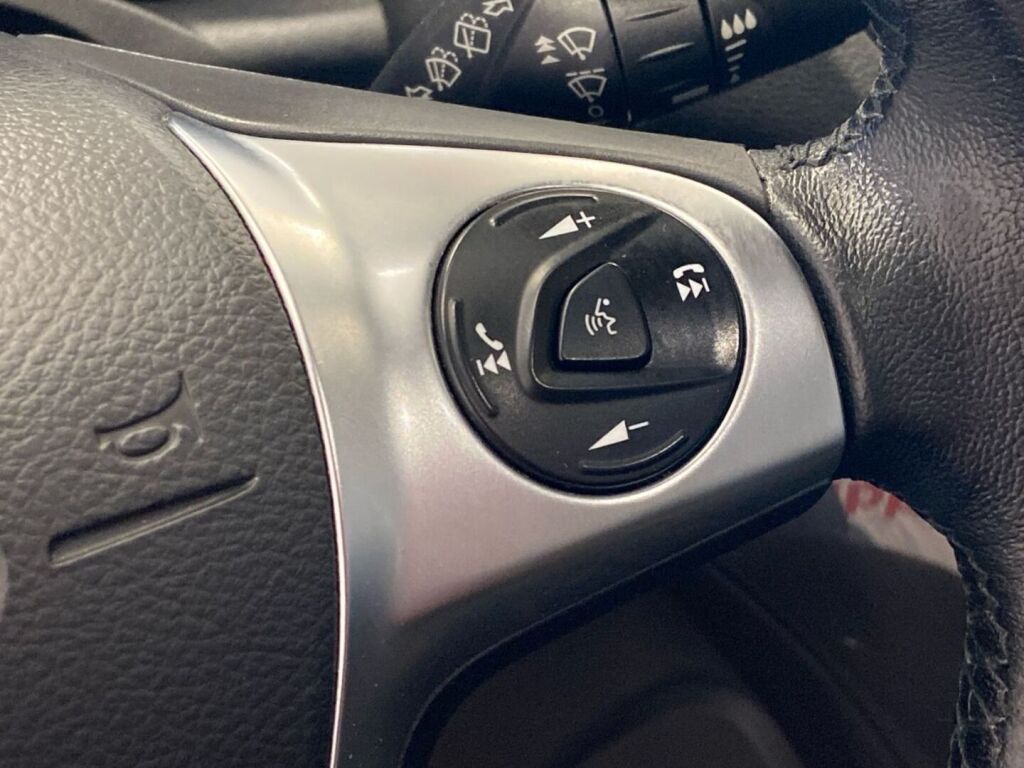 Ford Kuga 2016 Valkoinen