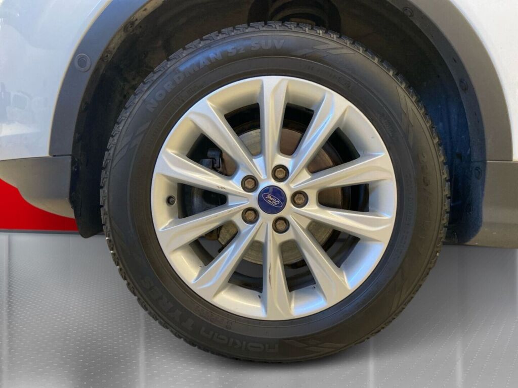Ford Kuga 2016 Valkoinen