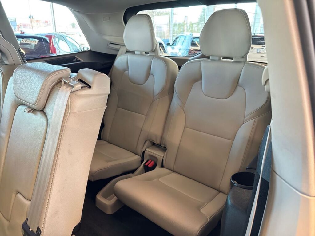 Volvo XC90 2017 Ruskea (beige)
