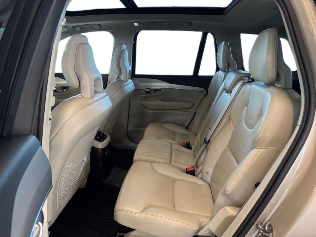 Volvo XC90 2017 Ruskea (beige)