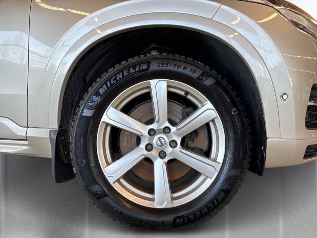 Volvo XC90 2017 Ruskea (beige)