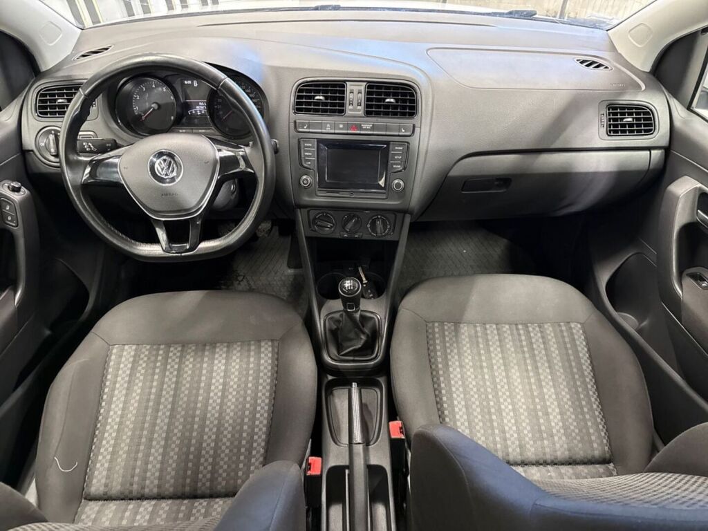 Volkswagen Polo 2016 Valkoinen