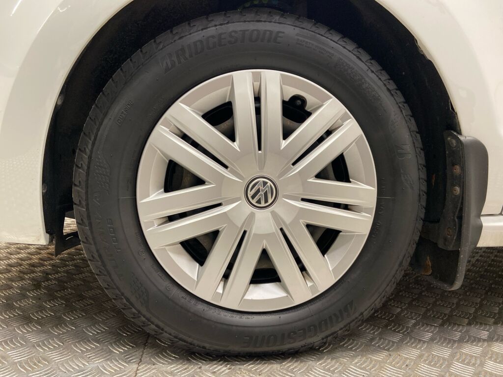 Volkswagen Polo 2016 Valkoinen