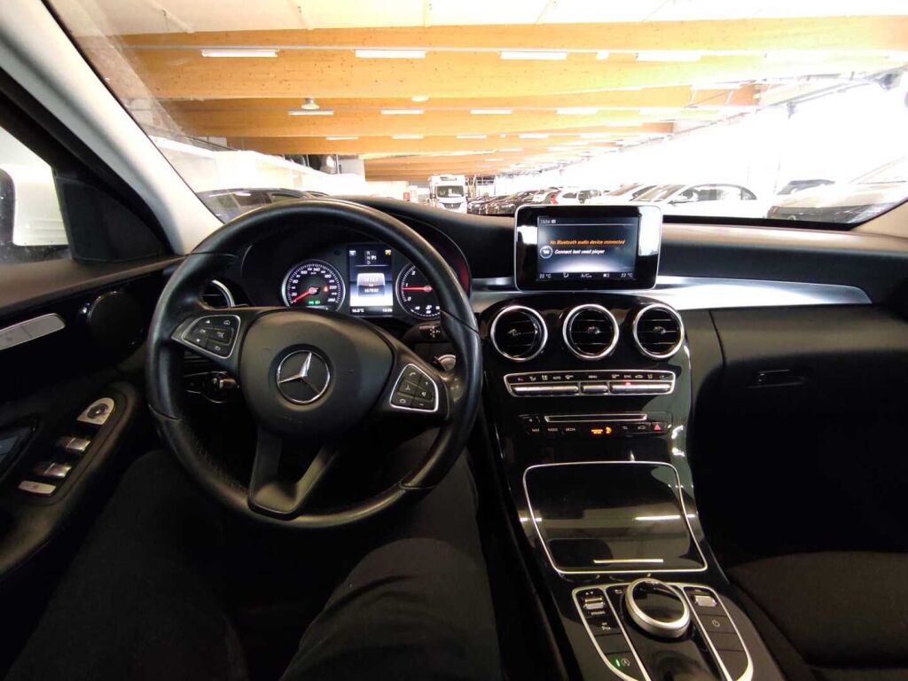 Mercedes-Benz C 2016 Valkoinen