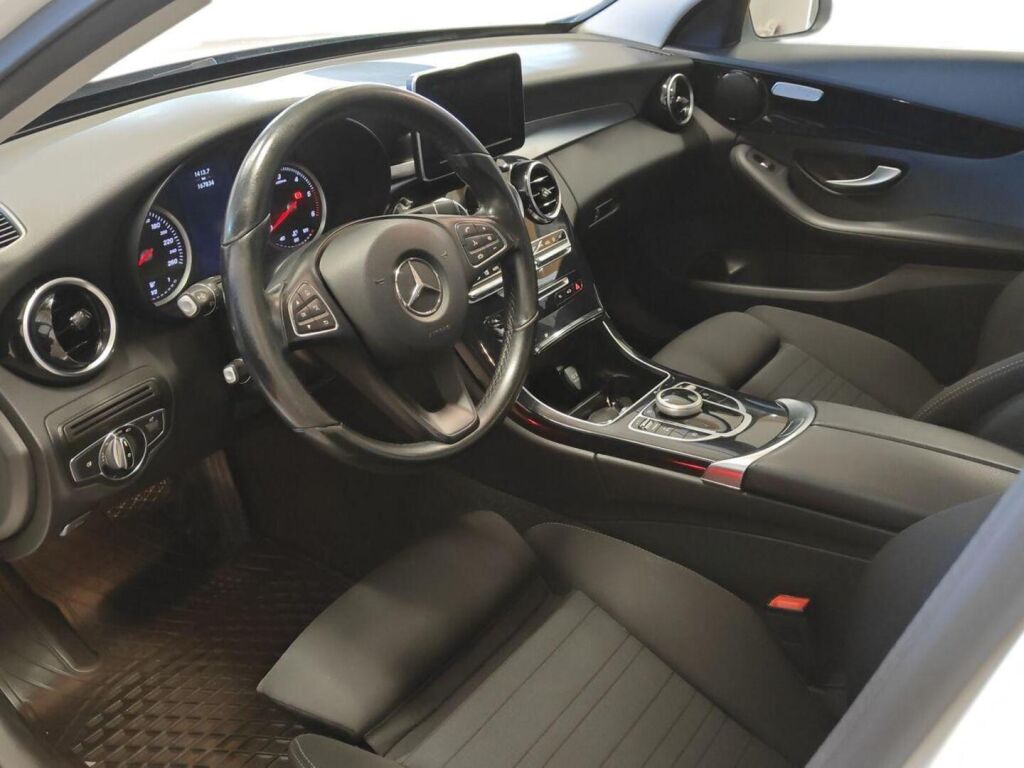 Mercedes-Benz C 2016 Valkoinen
