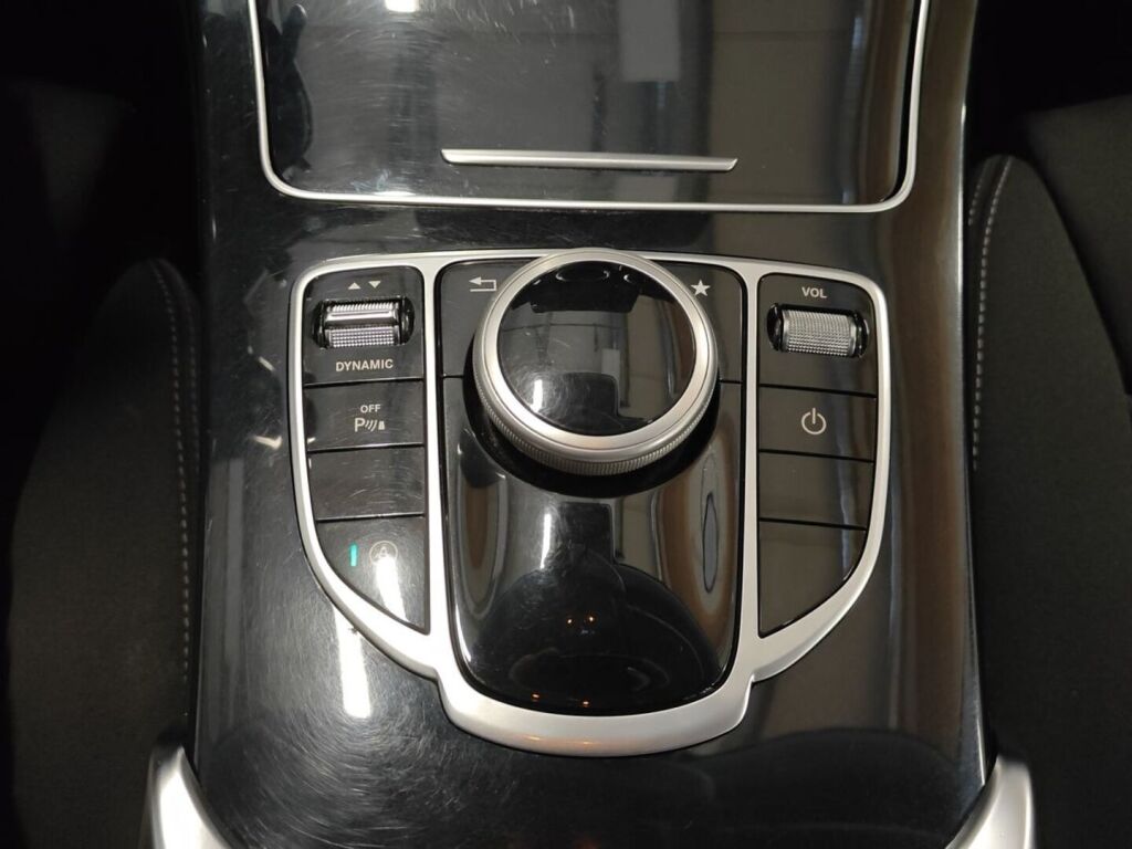 Mercedes-Benz C 2016 Valkoinen