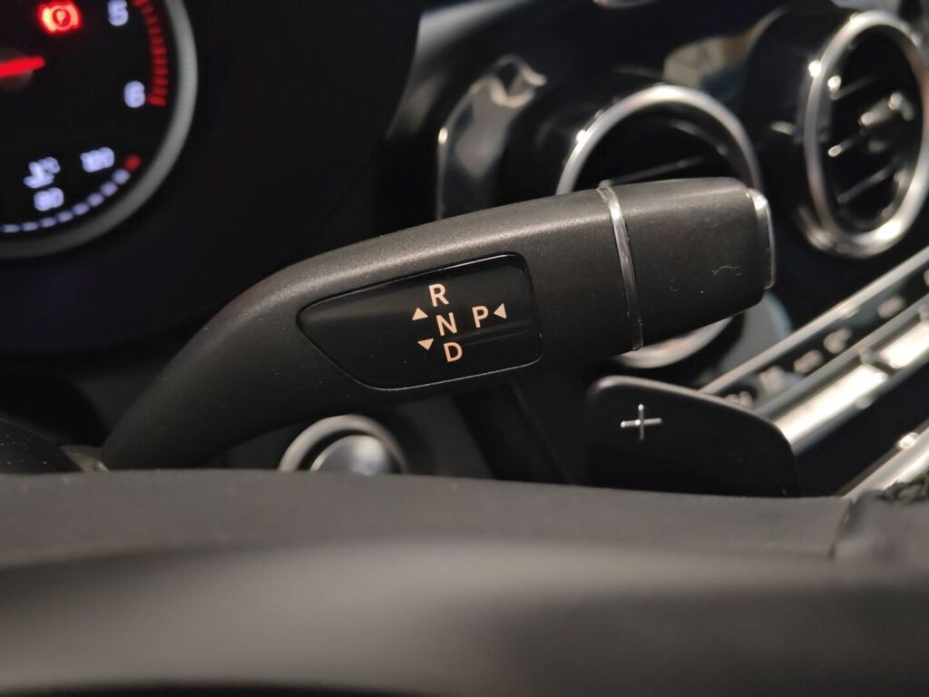Mercedes-Benz C 2016 Valkoinen