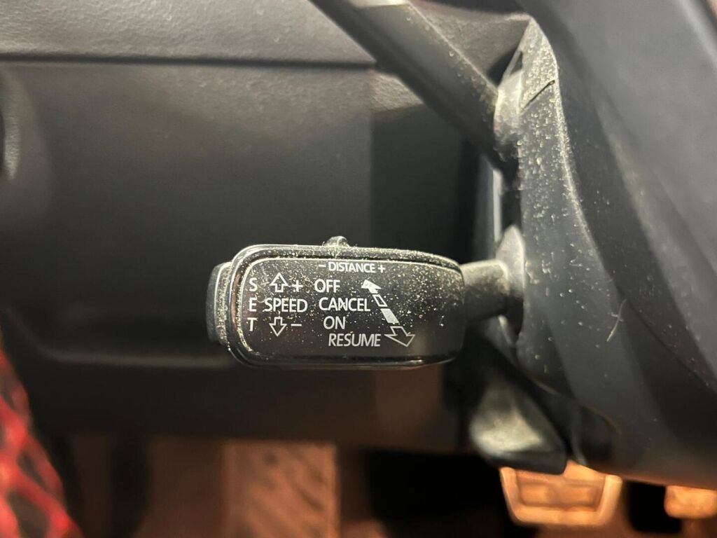 Skoda Octavia 2016 Punainen