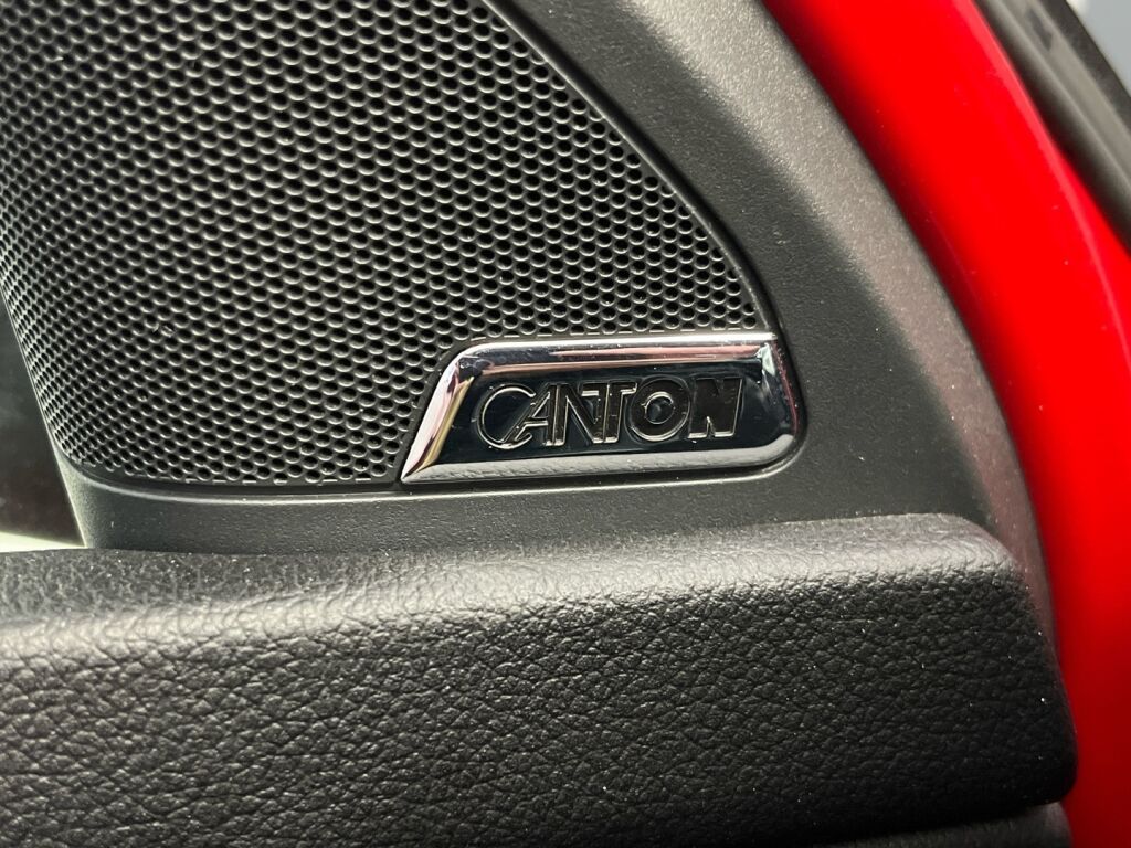 Skoda Octavia 2016 Punainen