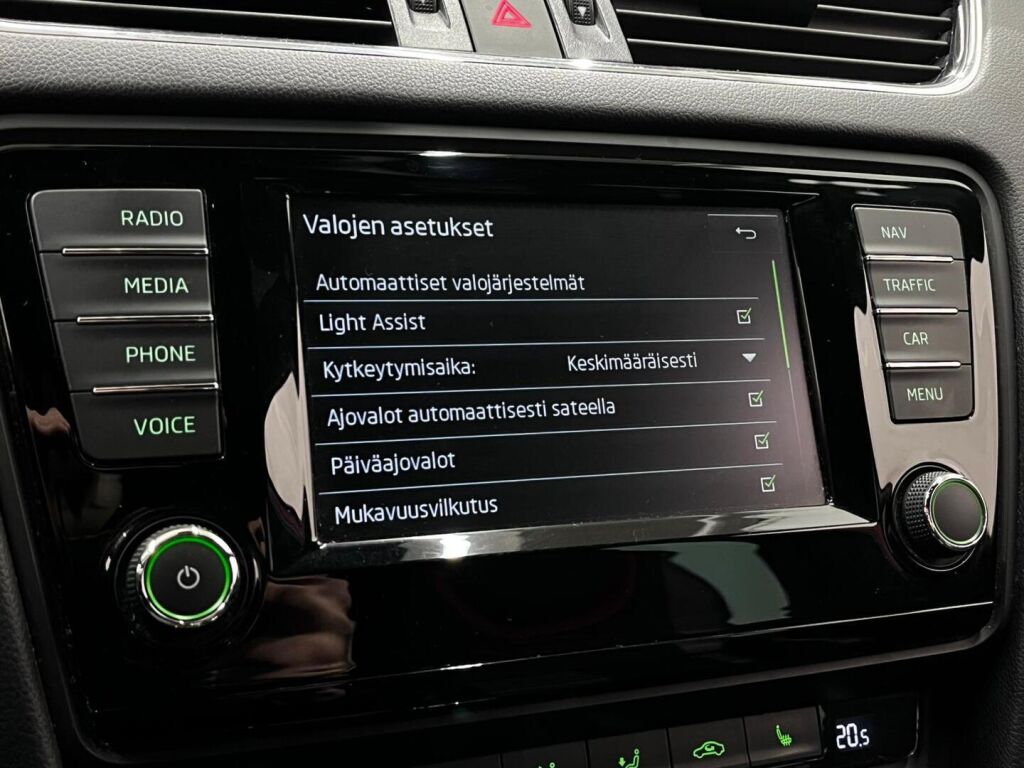 Skoda Octavia 2016 Punainen