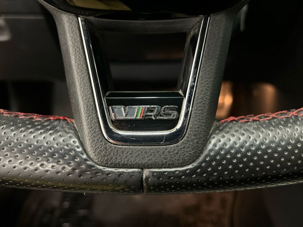 Skoda Octavia 2016 Punainen