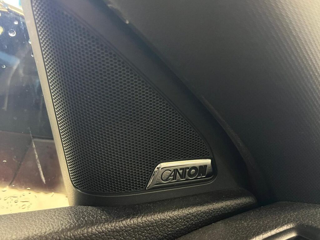 Skoda Octavia 2016 Punainen