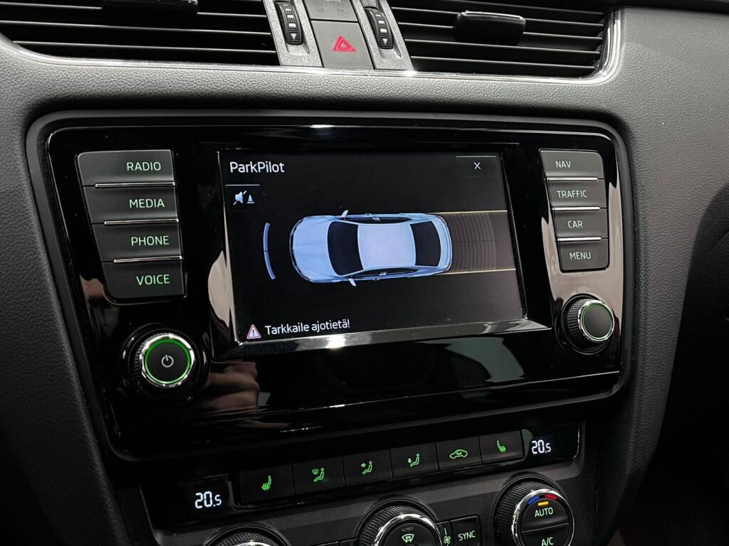 Skoda Octavia 2016 Punainen