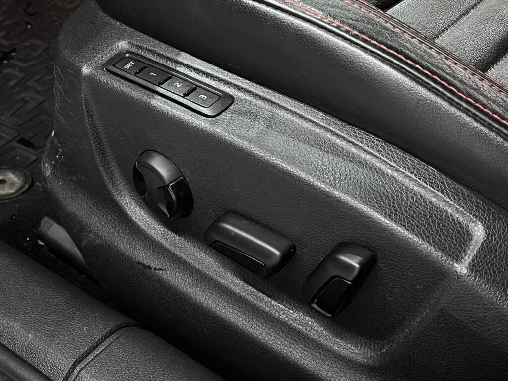 Skoda Octavia 2016 Punainen