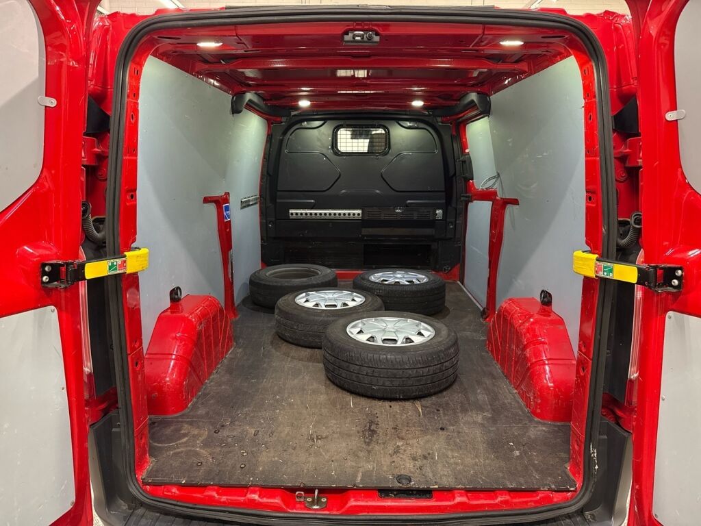 Ford Transit Custom 2016 Punainen