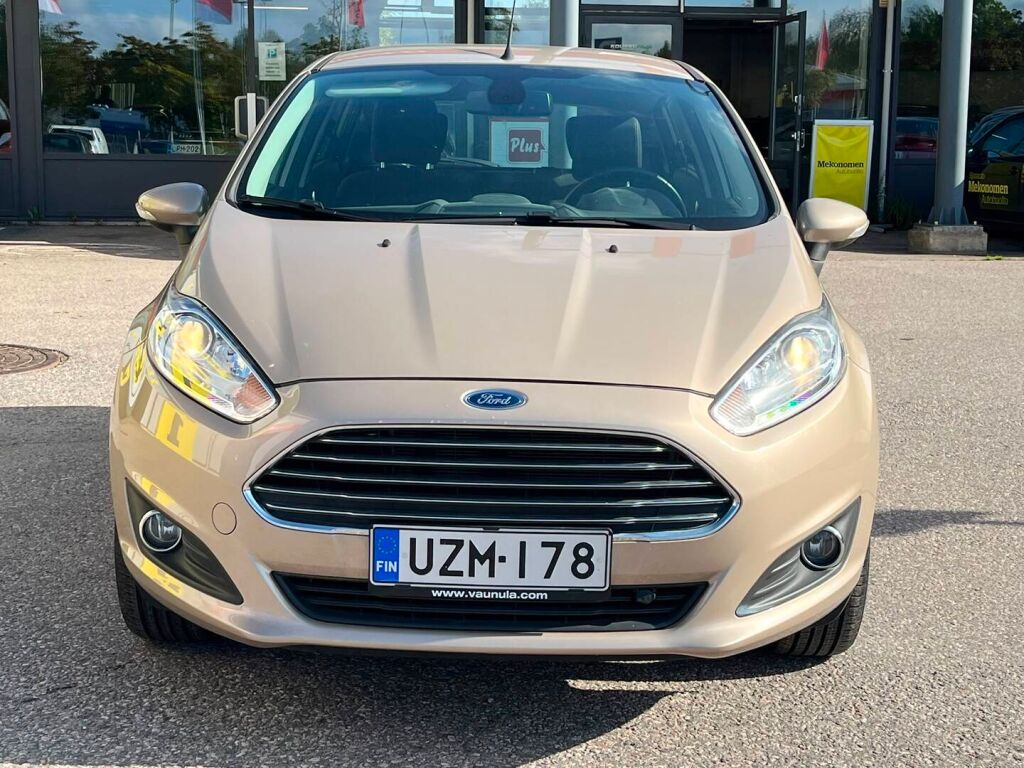 Ford Fiesta 2017 Ruskea (beige)