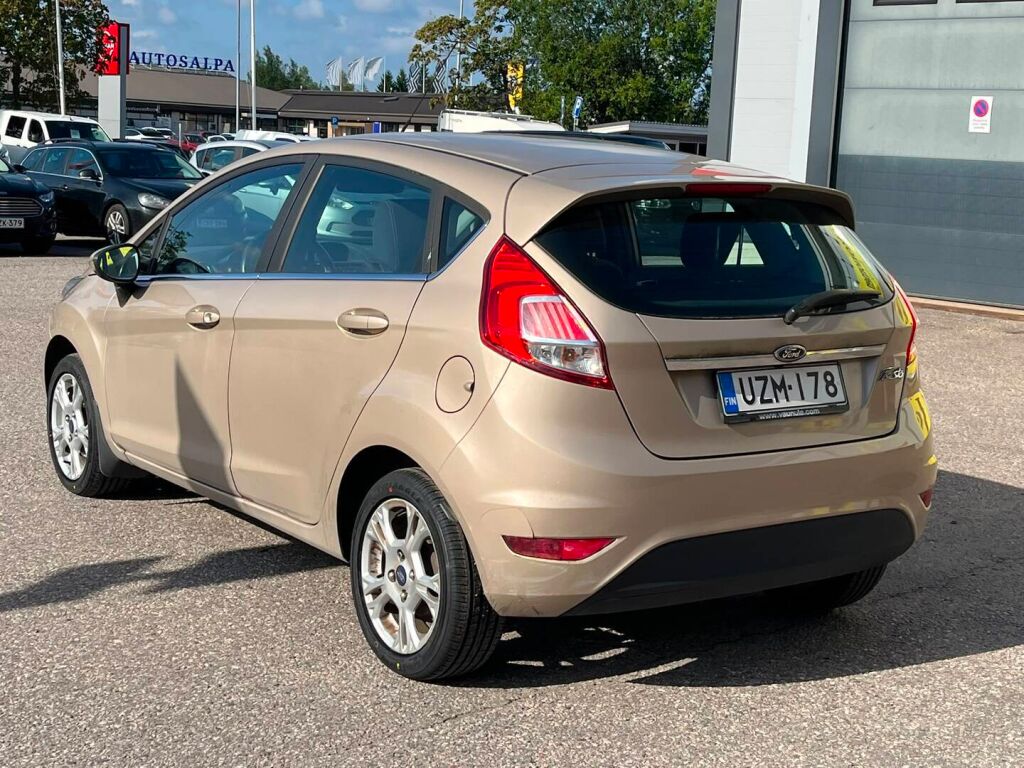 Ford Fiesta 2017 Ruskea (beige)