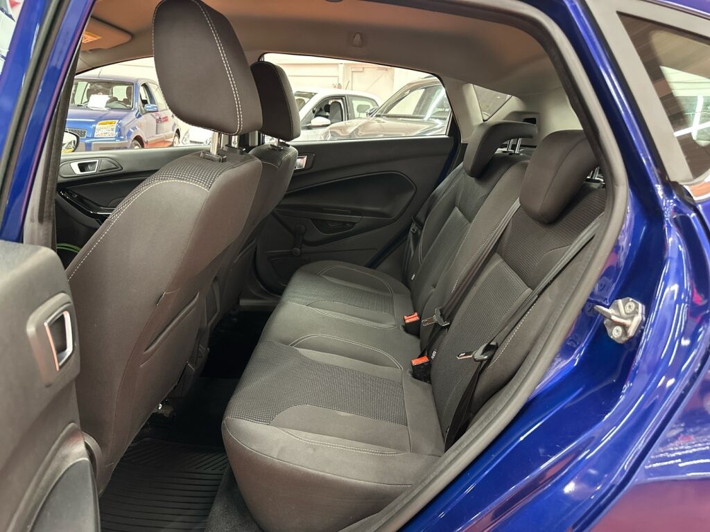 Ford Fiesta 2016 Sininen
