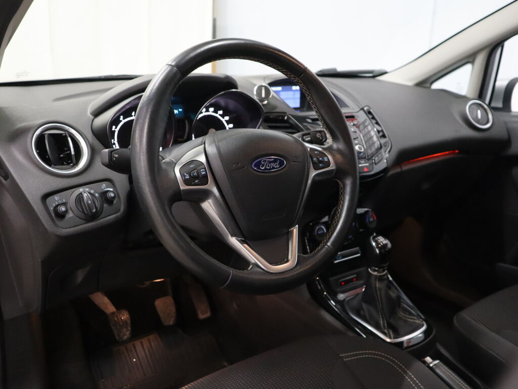 Ford Fiesta 2016 Harmaa