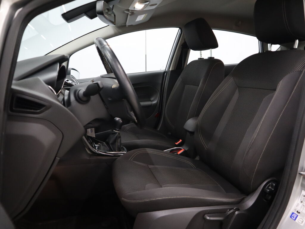 Ford Fiesta 2016 Harmaa