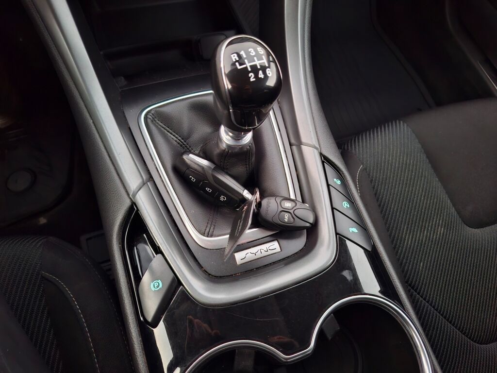 Ford Mondeo 2016 Valkoinen