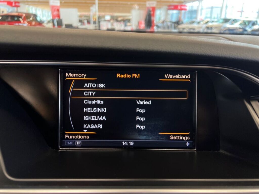 Audi A4 2014 Musta