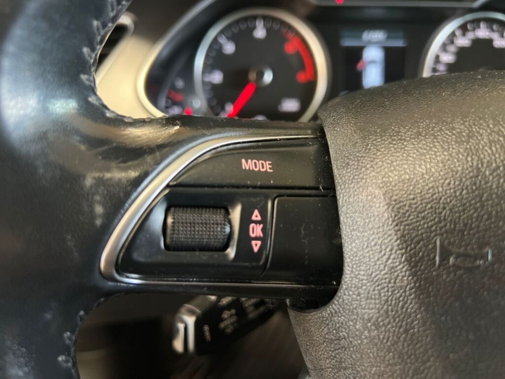 Audi A4 2014 Musta