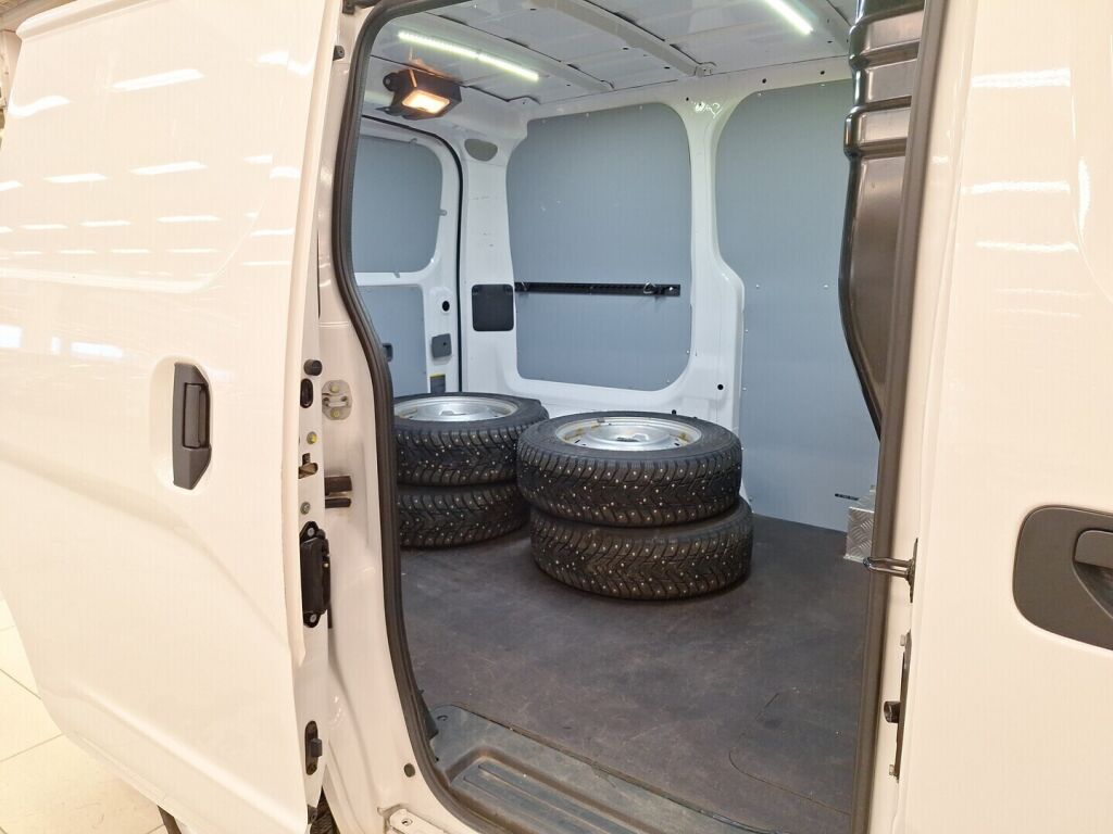 Nissan NV200 2017 Valkoinen