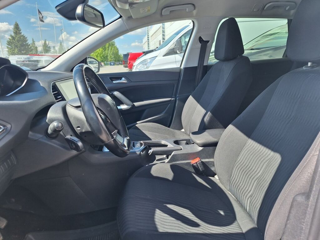 Peugeot 308 2017 Valkoinen
