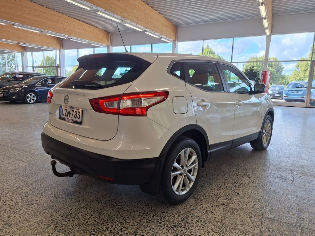 Nissan Qashqai 2016 Valkoinen
