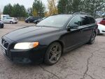 Volvo V70 2013 Musta