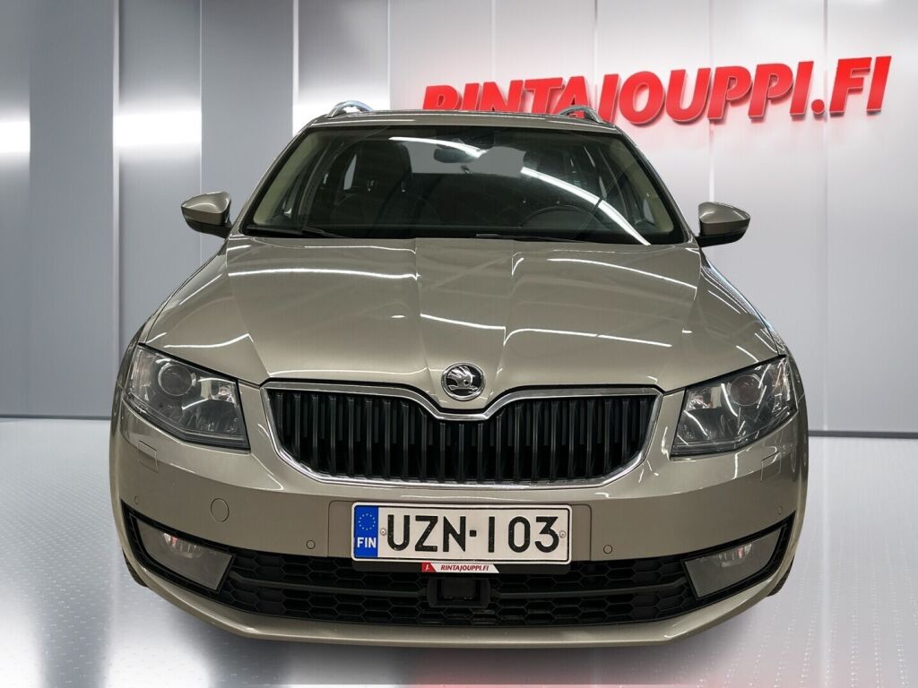 Skoda Octavia 2016 Ruskea (beige)