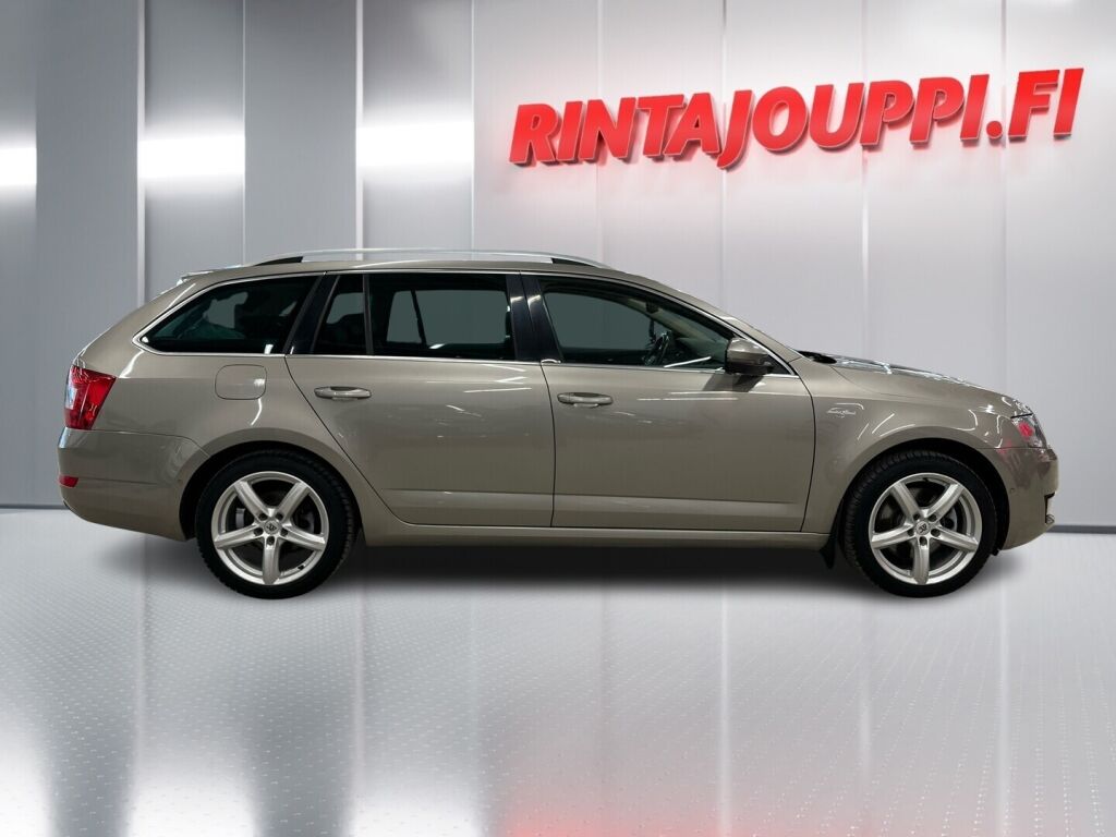 Skoda Octavia 2016 Ruskea (beige)