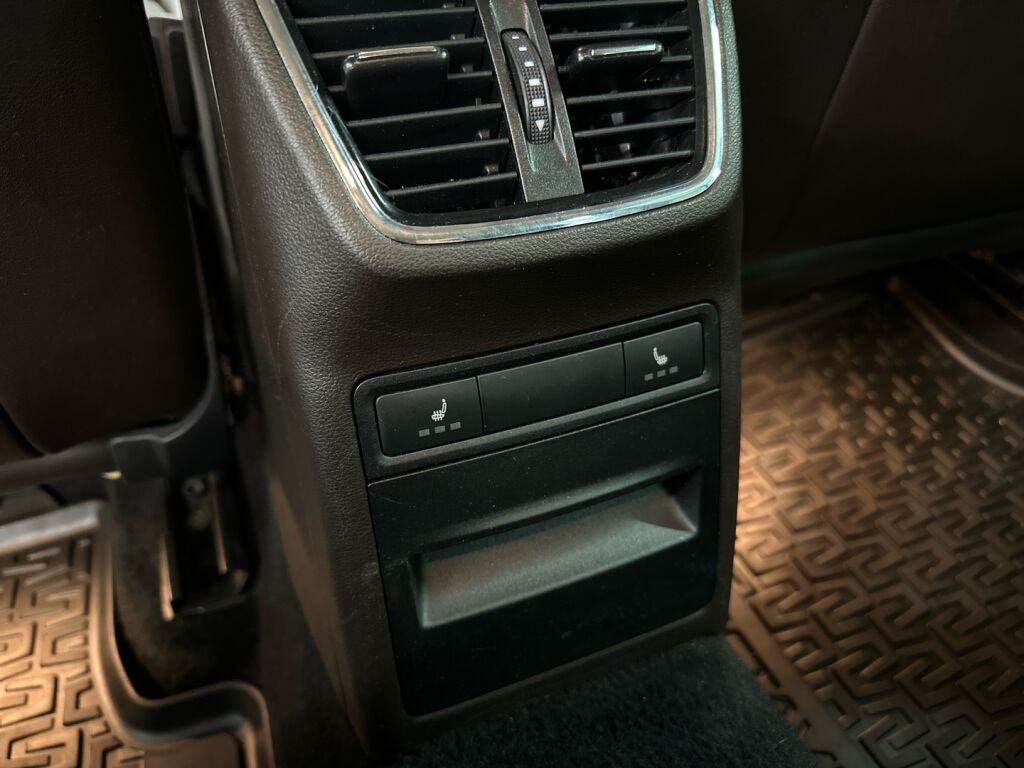 Skoda Octavia 2016 Ruskea (beige)