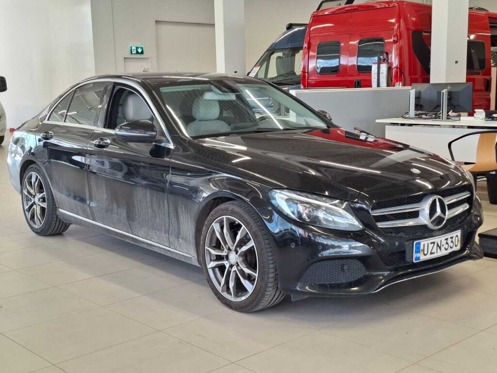 Mercedes-Benz C 2015 Musta