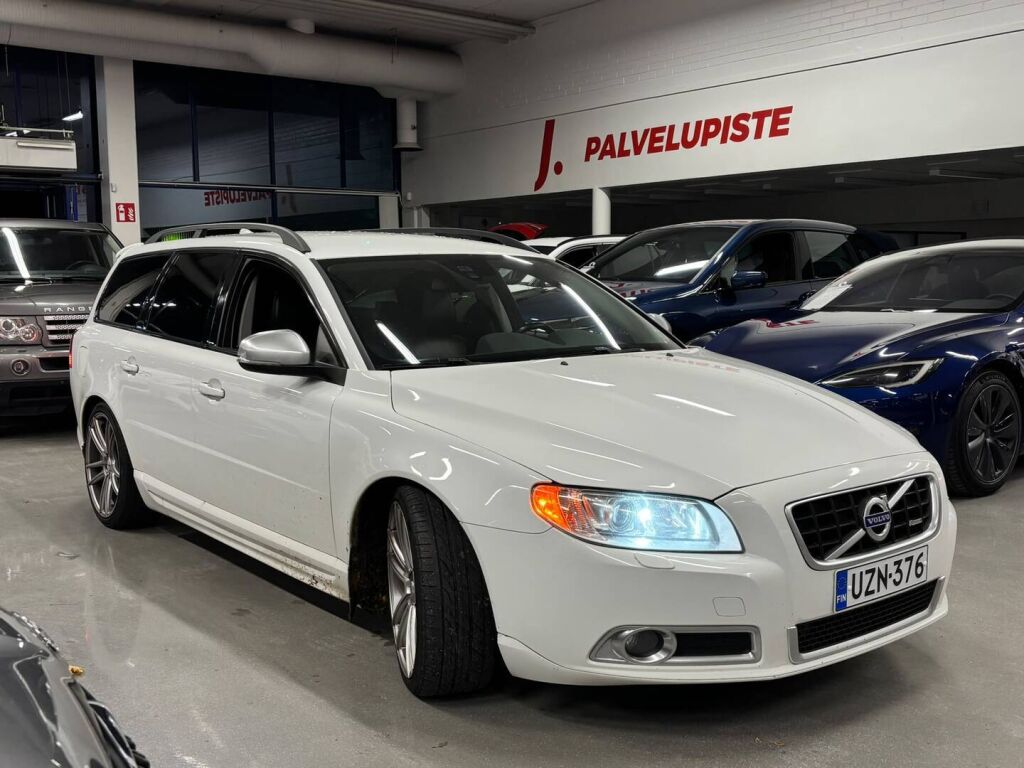 Volvo V70 2013 Valkoinen