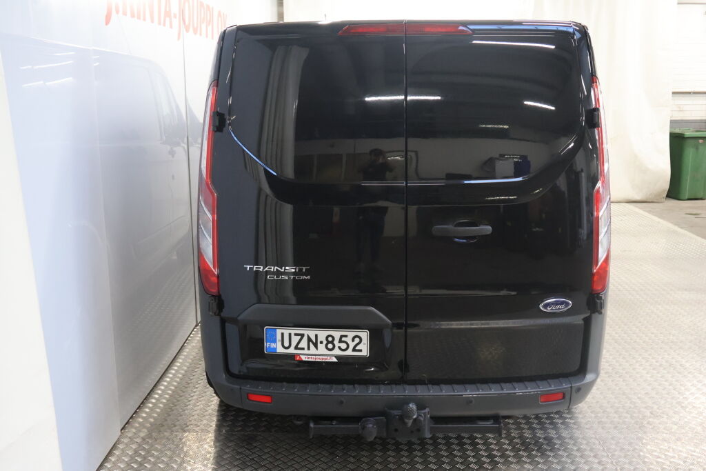 Ford Transit Custom 2017 Musta