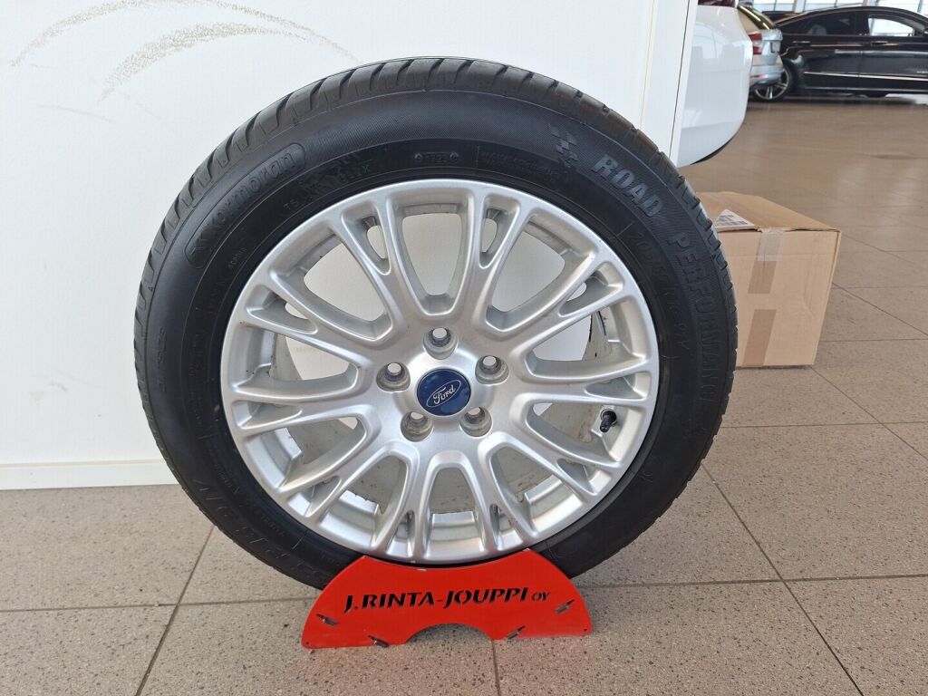 Ford Focus 2017 Valkoinen