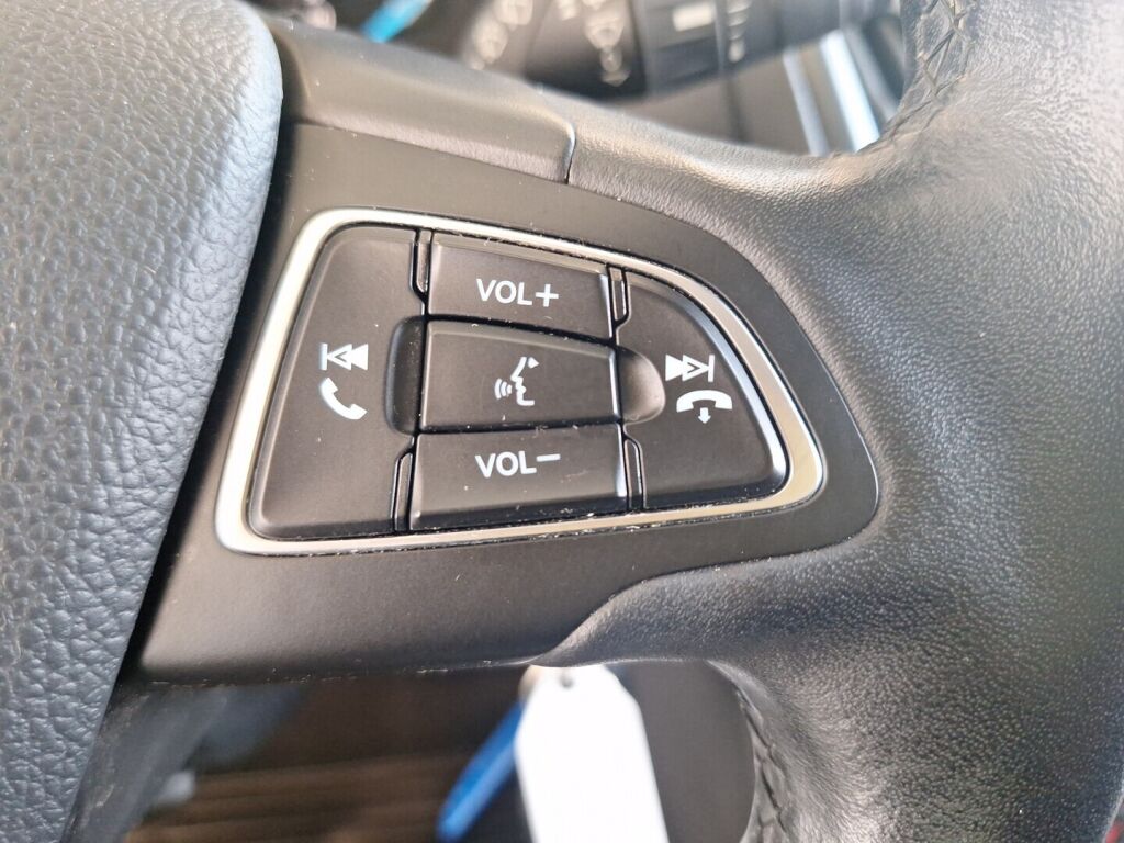 Ford Focus 2017 Valkoinen