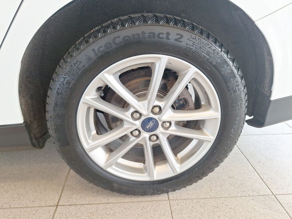 Ford Focus 2017 Valkoinen