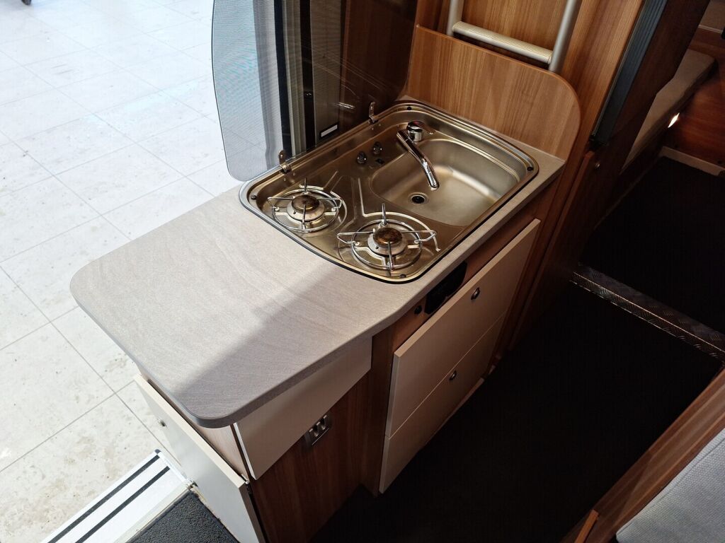 Weinsberg CaraBus 2018 Valkoinen