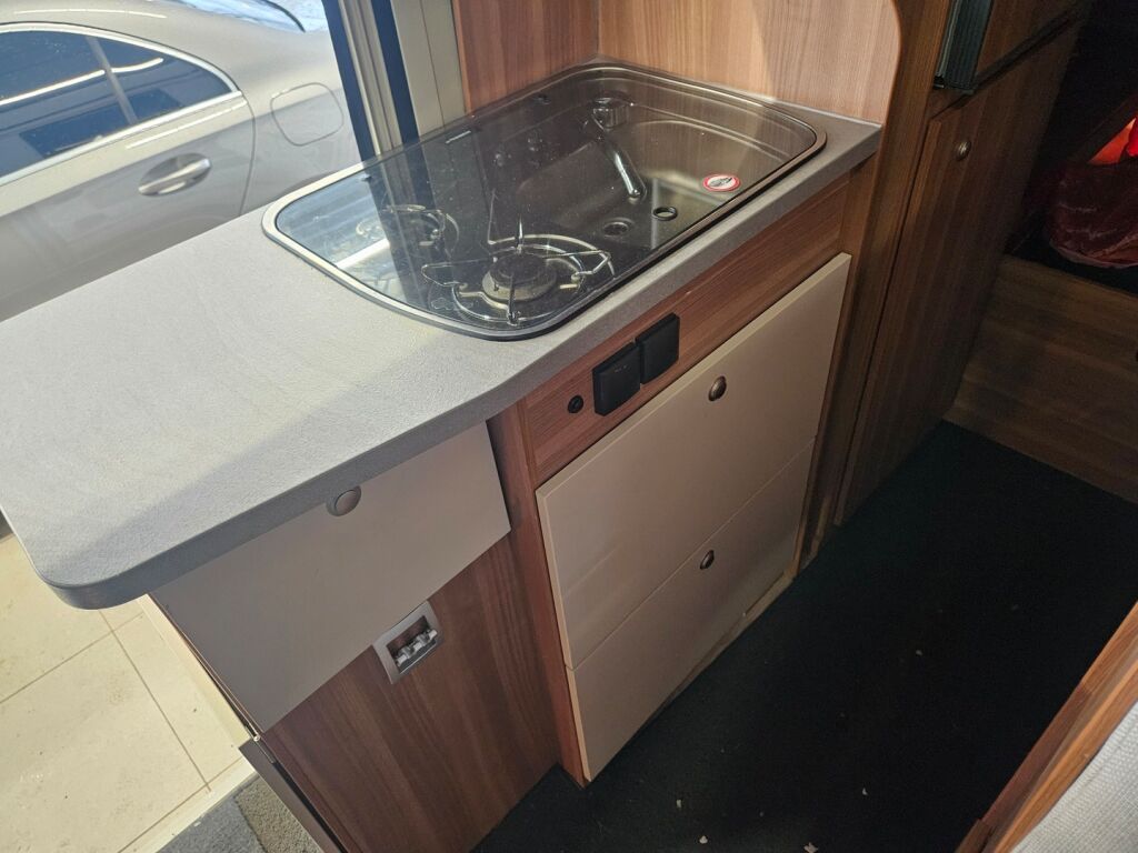 Weinsberg CaraBus 2018 Valkoinen